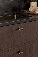 Carregar imagem no visualizador da galeria, Brushed Bronze "Bond" T-Bar Dual Finish Knob and Pulls