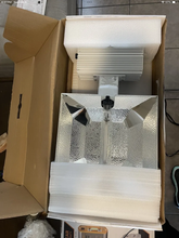 Cargar imagen en el visor de la galería, Luxx Lighting Double Ended 1000 Watt HPS Grow Light Fixture with L7-15P 15A 277V