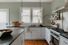 Carregar imagem no visualizador da galeria, Candlelight Dinner - Manor Borne Wall Paint