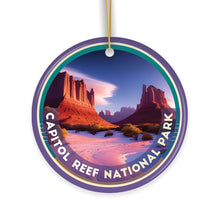 Carregar imagem no visualizador da galeria, Capitol Reef National Park Retro Style Ornament, Utah Tourist Attraction and Gift