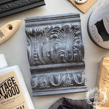 Cargar imagen en el visor de la galería, Cerusing Wax