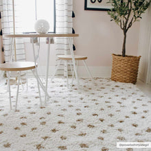 Cargar imagen en el visor de la galería, Chaia Dotted Cream & Brown Plush Rug