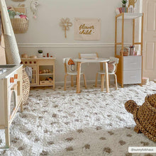 Cargar imagen en el visor de la galería, Chaia Dotted Cream & Gray Plush Rug