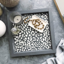 Cargar imagen en el visor de la galería, Cheetah Pattern - Mesh Stencil 8.5x11