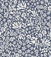 Cargar imagen en el visor de la galería, Chrissy Wallpaper by Hufton Studio