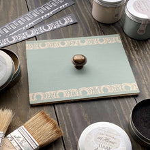 Cargar imagen en el visor de la galería, Classic Borders - Mesh Stencil 18x12