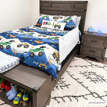 Load image into Gallery viewer, Emlenton Berber Shag with Tassels - Clearance