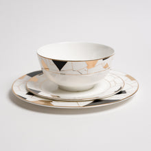 Load image into Gallery viewer, Aurora Black Plates Set