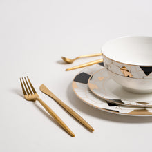 Load image into Gallery viewer, Aurora Black Plates Set