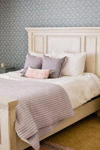Carregar imagem no visualizador da galeria, Delilah Wallpaper by Juniper Row