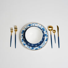 Carregar imagem no visualizador da galeria, Gem Blue White Dinnerware