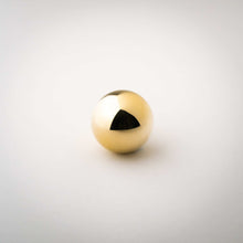 Cargar imagen en el visor de la galería, Dumas, Solid Brass Ball Knobs