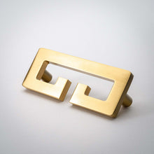 Cargar imagen en el visor de la galería, Chloe, Solid Brass Greek Key Pull