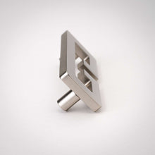 Cargar imagen en el visor de la galería, Chloe, Solid Brass Greek Key Pull