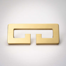 Cargar imagen en el visor de la galería, Chloe, Solid Brass Greek Key Pull
