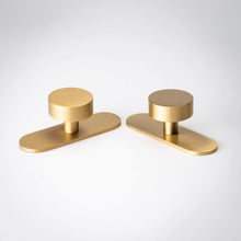 Cargar imagen en el visor de la galería, Orbital Knob, Solid Brass Cabinet Knobs