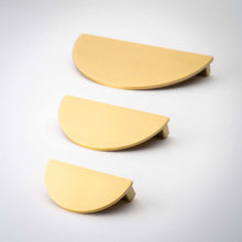 Cargar imagen en el visor de la galería, Demi Lune, Solid Brass Half Moon Cabinet Pulls