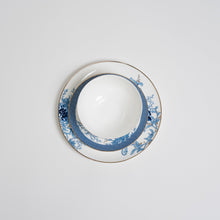 Load image into Gallery viewer, Blue Flower Plates Set
