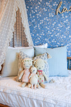 Carregar imagem no visualizador da galeria, Elena Wallpaper by Emily Cooper Art