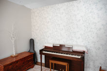 Carregar imagem no visualizador da galeria, Ruby Wallpaper by Ali Anni