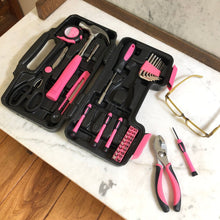 Carregar imagem no visualizador da galeria, 39 Piece General Tool Set Pink - DT9706P