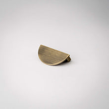 Cargar imagen en el visor de la galería, Demi Lune, Solid Brass Half Moon Cabinet Pulls