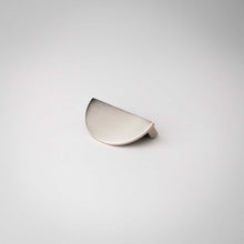 Cargar imagen en el visor de la galería, Demi Lune, Solid Brass Half Moon Cabinet Pulls