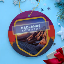Carregar imagem no visualizador da galeria, Badlands National Park Retro Style Ornament, South Dakota Tourist Attraction and Gift
