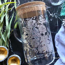 Carregar imagem no visualizador da galeria, Floral Damask - Mesh Stencil 12x12