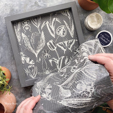 Cargar imagen en el visor de la galería, Flowers and Insects - Mesh Stencil - 12x12