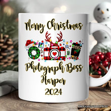 Carregar imagem no visualizador da galeria, Personalized Mug Photographer Buffalo Plaid Christmas, Photography Accessories like Camera, Holiday Gift