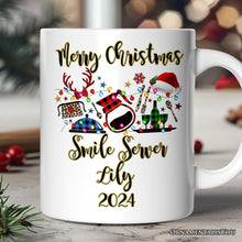 Carregar imagem no visualizador da galeria, Personalized Mug Waitress Buffalo Plaid Christmas Gift