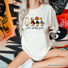Carregar imagem no visualizador da galeria, Just a Spooky Goose T-Shirt, Funny Halloween Costumes Tee