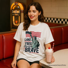 Carregar imagem no visualizador da galeria, Land of the Free Because of the Brave T-Shirt, 4th of July Statue of Liberty Tee