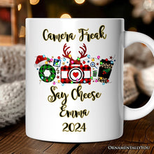 Carregar imagem no visualizador da galeria, Personalized Mug Photographer Buffalo Plaid Christmas, Photography Accessories like Camera, Holiday Gift
