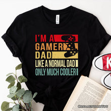 Cargar imagen en el visor de la galería, Gamer Dad Controller T-Shirt, Black Funny Tee for Cool Fathers