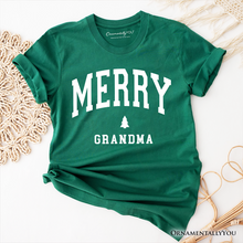 Carregar imagem no visualizador da galeria, Merry Grandma Retro Christmas T-Shirt, Matching Family Holiday Tee