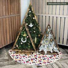 Carregar imagem no visualizador da galeria, Scandinavian Folk Style Christmas Tree Skirt