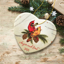 Carregar imagem no visualizador da galeria, Winter Cardinal Couple Personalized Ornament
