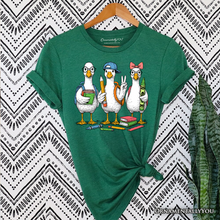 Carregar imagem no visualizador da galeria, Goose Back to School T-Shirt, Cute Teacher Student Classroom Tee