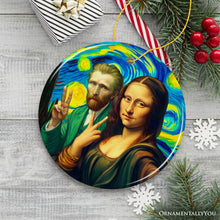 Carregar imagem no visualizador da galeria, Mona Lisa And Vincent Van Gogh Starry Night Date Selfie Ceramic Ornament, Famous Art Decor And Souvenir
