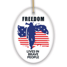 Carregar imagem no visualizador da galeria, Freedom Lives and Brave People Patriotism Ornament