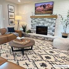 Carregar imagem no visualizador da galeria, Godalming Plush Area Rug