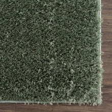 Carregar imagem no visualizador da galeria, Faina Solid Green Shag Rug Washable