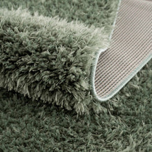 Carregar imagem no visualizador da galeria, Faina Solid Green Shag Rug Washable