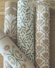 Carregar imagem no visualizador da galeria, Julia Wallpaper by Heights Design Studio