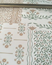 Carregar imagem no visualizador da galeria, Nellie Wallpaper by Heights Design Studio