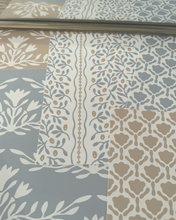 Carregar imagem no visualizador da galeria, Caroline Wallpaper by Heights Design Studio
