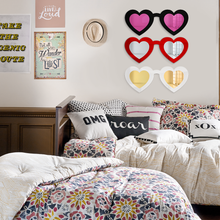 Carregar imagem no visualizador da galeria, Heart Eyes Sunglasses