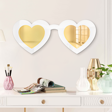 Carregar imagem no visualizador da galeria, Heart Eyes Sunglasses